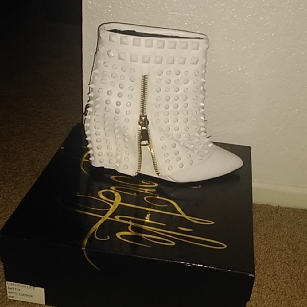 Lust for life battle bootie